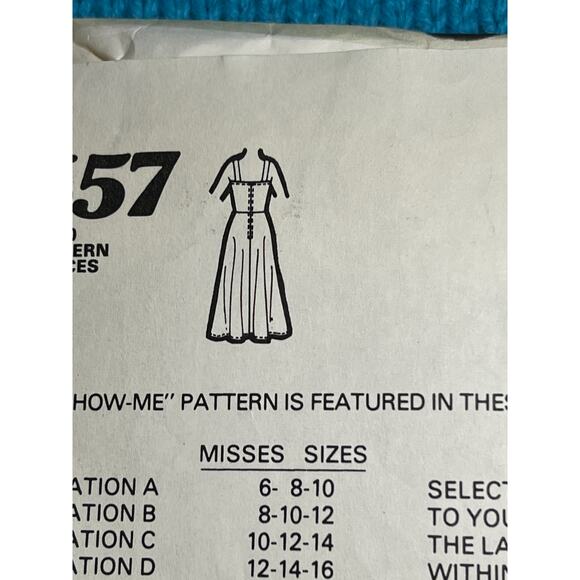 McCalls 6657 Sewing pattern apron dress fit and flare size 8 10 12 - Picture 4 of 7